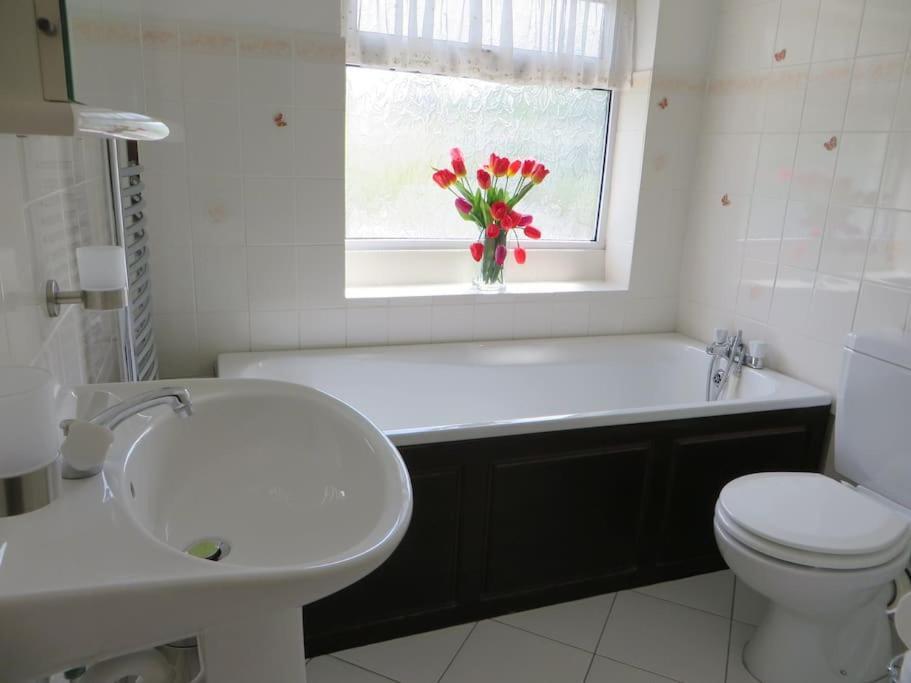 Comfortable Rooms Бирмингем Экстерьер фото